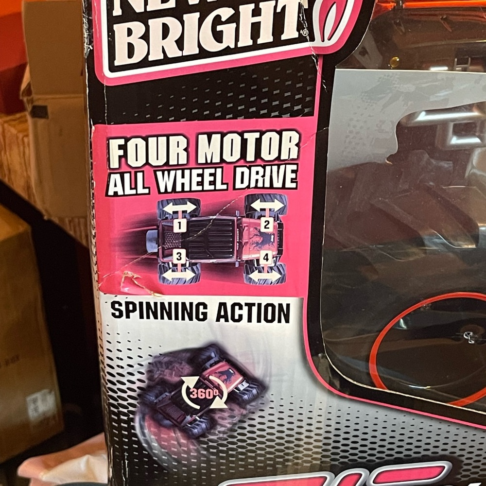 Full Function Radio Control Jeep - Picture 2 of 10